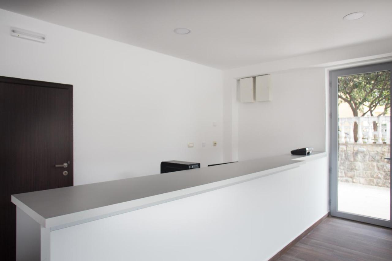 Riva Residence Ðenovići Bagian luar foto